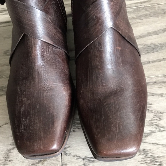 True Religion boots size 8B - Picture 11 of 17